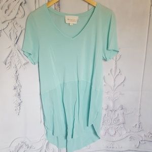 Two By Vince Camuto Short Sleeve V-Neck